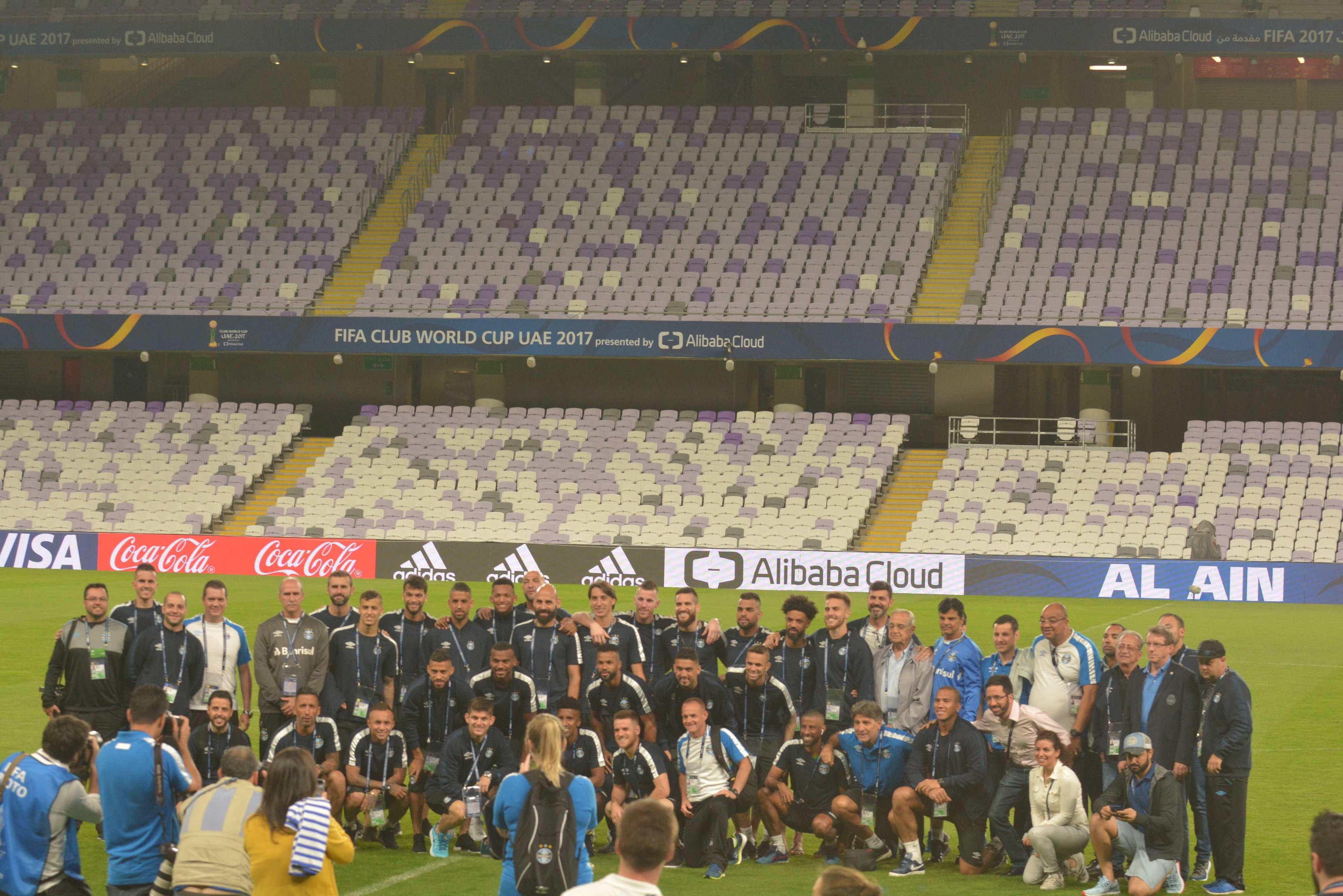 Gr&ecirc;mio faz reconhecimento de est&aacute;dio de jogo contra Pachuca 