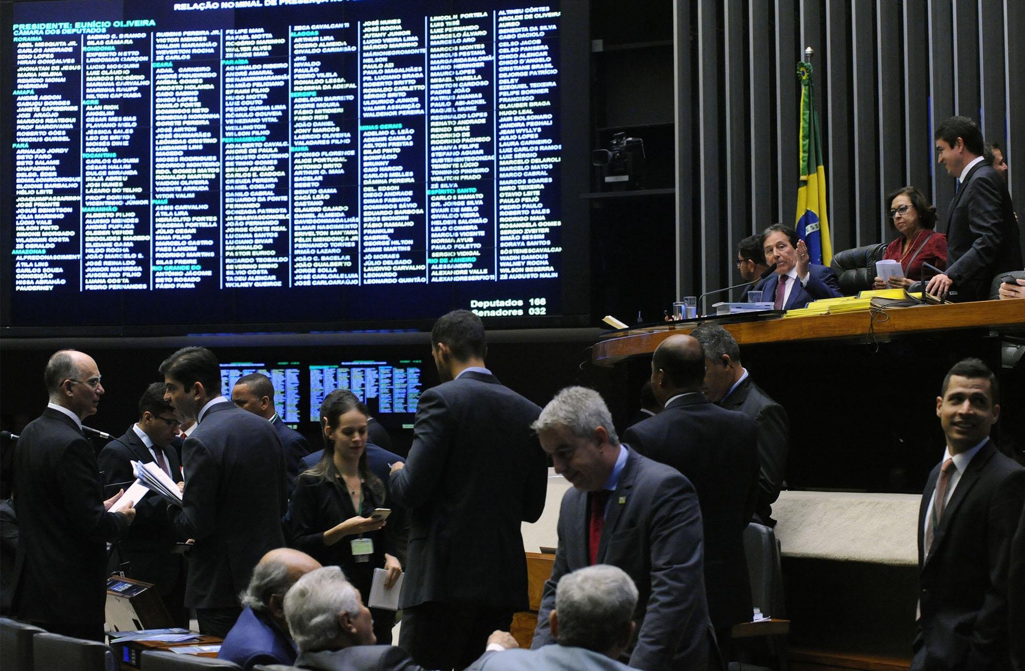 Congresso aprova texto-base do Or&ccedil;amento de 2018