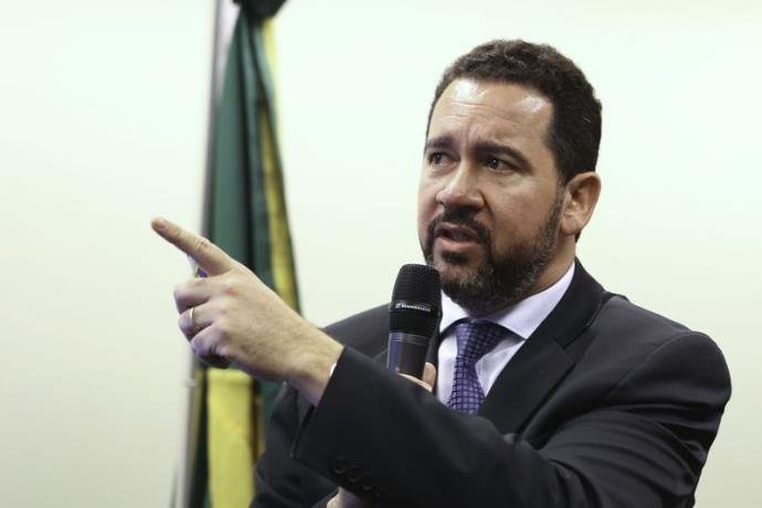 Para situa&ccedil;&atilde;o atual do pa&iacute;s, Dyogo Oliveira afirmou que benef&iacute;cios seriam gera&ccedil;&atilde;o de emprego
