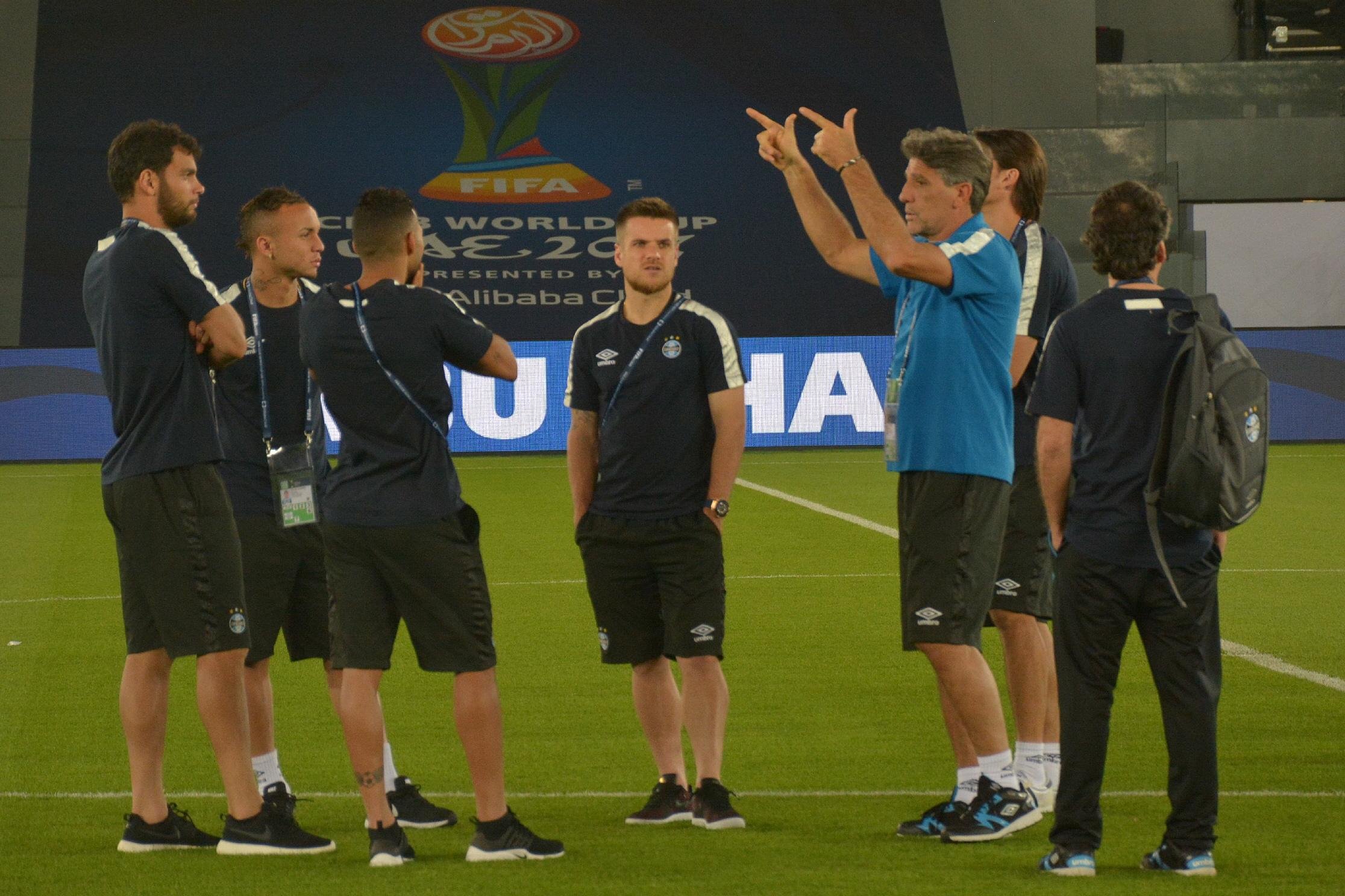 Gr&ecirc;mio entra em campo neste s&aacute;bado para fazer hist&oacute;ria