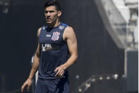 Corinthians espera renovar contrato de Balbuena na pr&oacute;xima semana