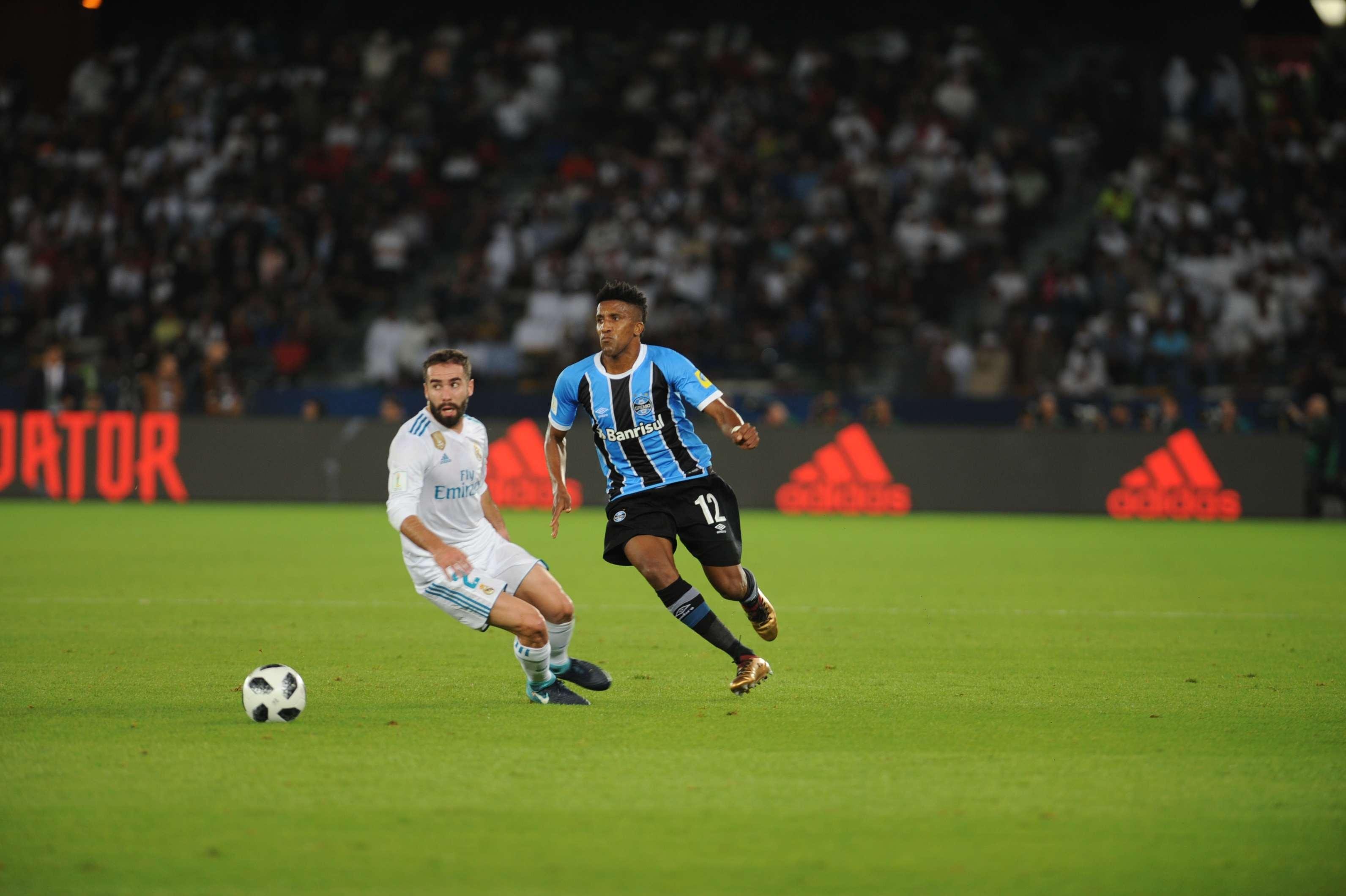 Jornal espanhol afirmou que goleiro "manteve Gr&ecirc;mio vivo" na partida
