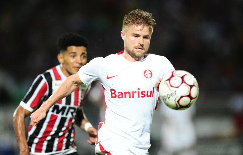 Inter busca alternativas para superar falta de dinheiro 