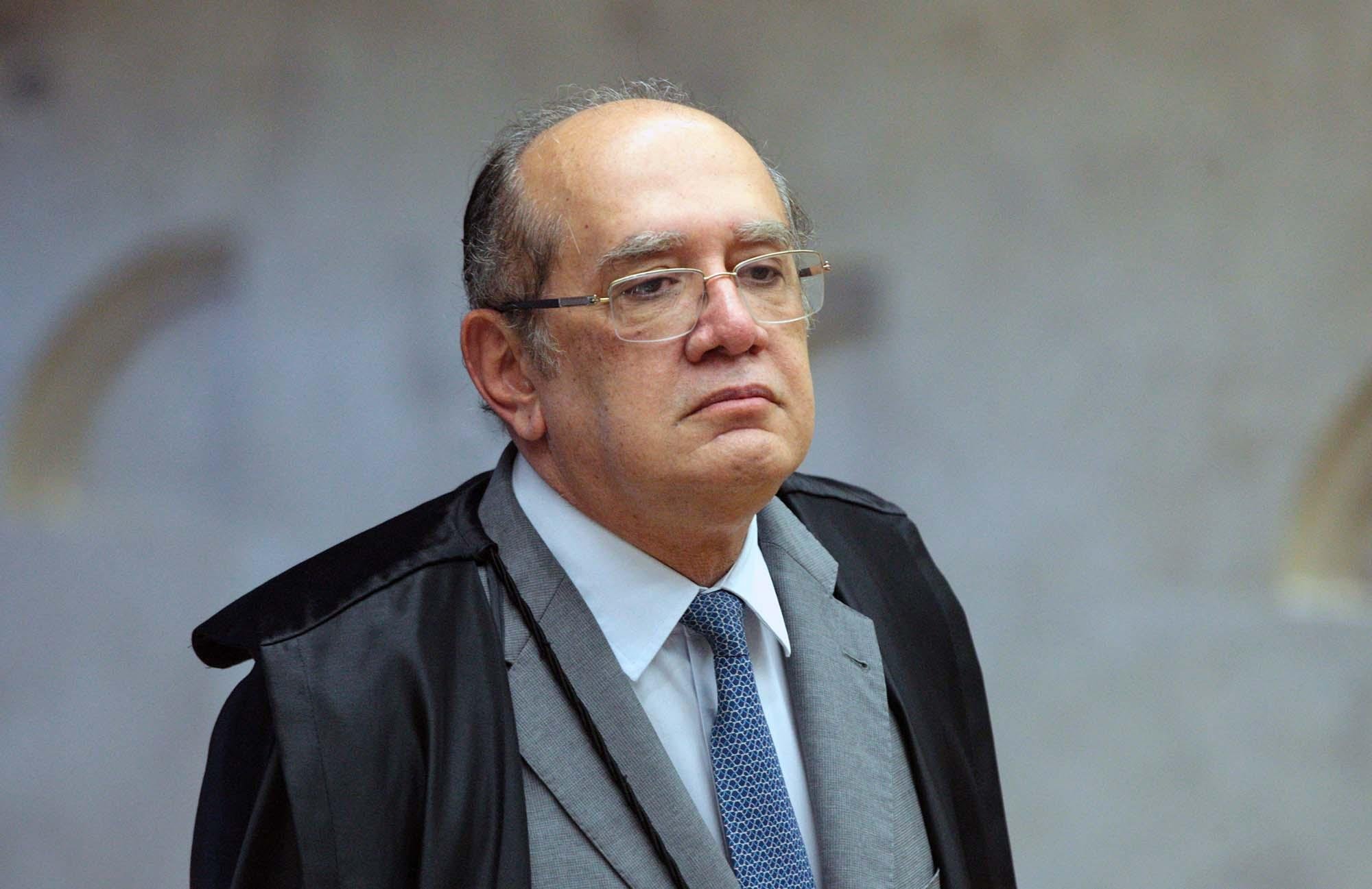 Mendes atendeu a pedidos feitos em duas a&ccedil;&otilde;es por descumprimento de preceito fundamental abertas pelo PT e pela Ordem dos Advogados do Brasil (OAB)