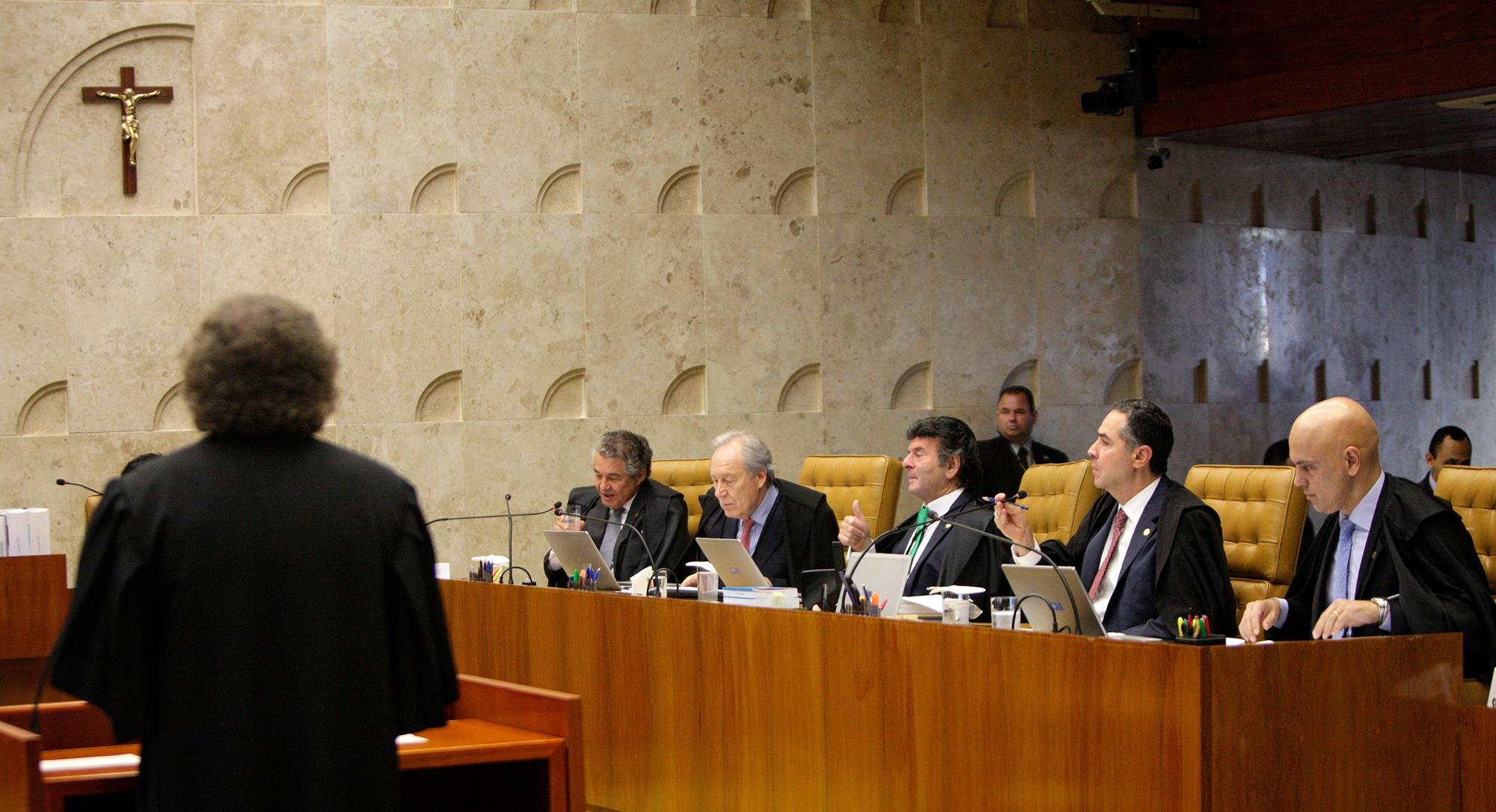 Plen&aacute;rio decidiu encaminhar apura&ccedil;&atilde;o para a Justi&ccedil;a Federal de Bras&iacute;lia, e n&atilde;o para o juiz S&eacute;rgio Moro