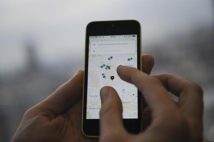 UE afirma que Uber &eacute; servi&ccedil;o de transporte e pode ser regulamentado