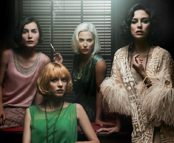 Amigas voltam ligadas por um segredo na nova temporada de "As Telefonistas"