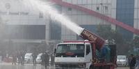 Índia utiliza canhão de água para tentar baixar nível de poluição do ar