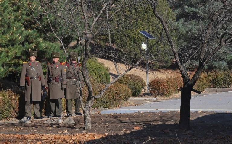 Soldado norte-coreano deserta para Coreia do Sul 