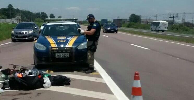 Motociclista morreu no local