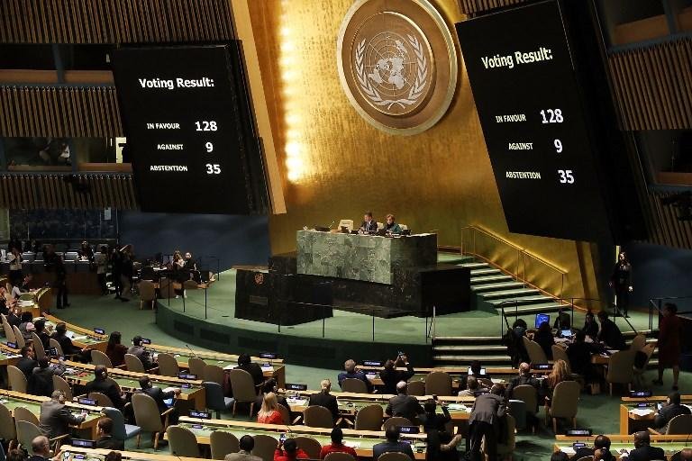 ONU condena por ampla maioria decis&atilde;o dos EUA sobre Jerusal&eacute;m 