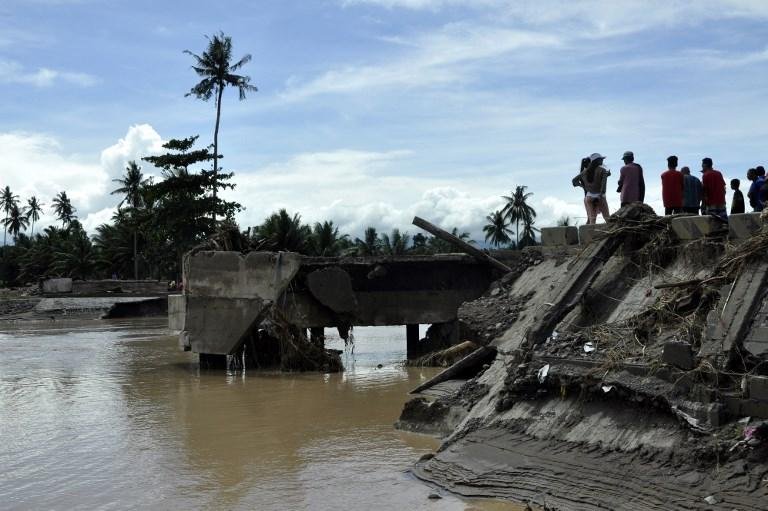 Mais de 200 mortos por tempestade tropical nas Filipinas