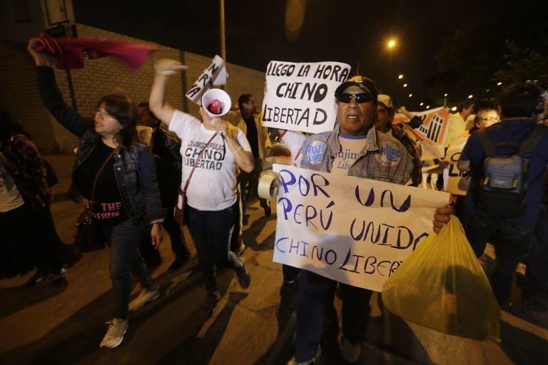 Manifestantes pedem a liberdade de Fujimori