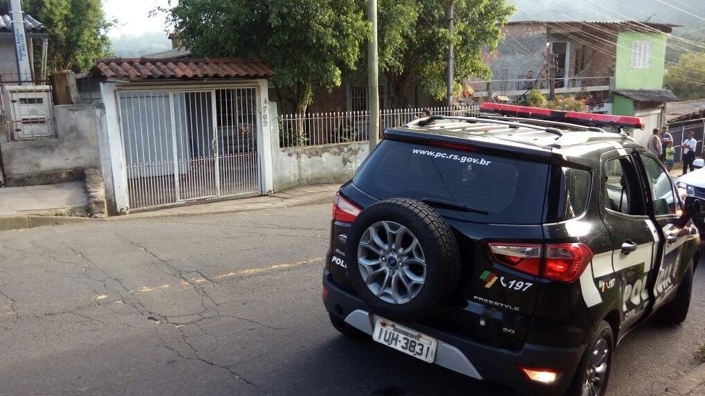 Cinco pessoas s&atilde;o mortas a tiros na zona Leste de Porto Alegre