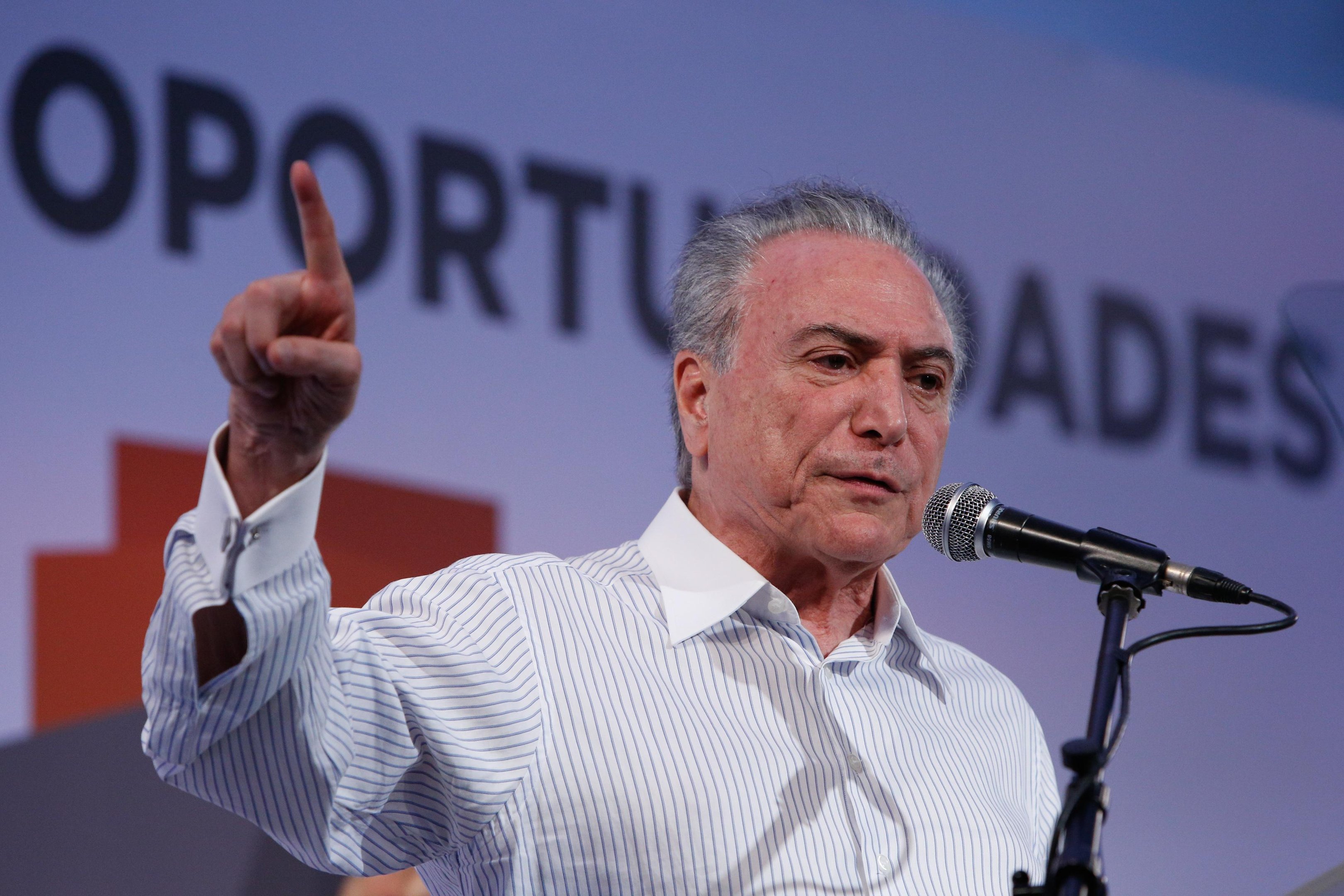 Presidente aproveitou solenidade para dizer que futuros candidatos n&atilde;o deixar&atilde;o de abordar tema