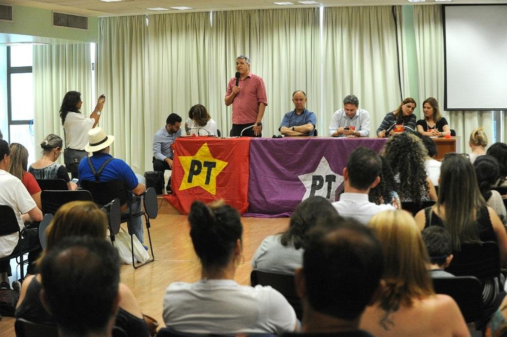 Reuni&atilde;o com integrantes do PT definiu agenda de mobiliza&ccedil;&atilde;o para julgamento de Lula