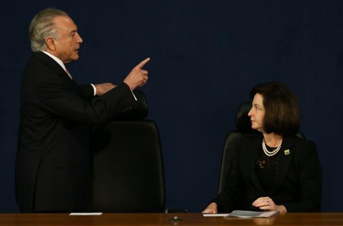 Para ministra, decis&atilde;o de Temer coloca em risco a Lava-Jato