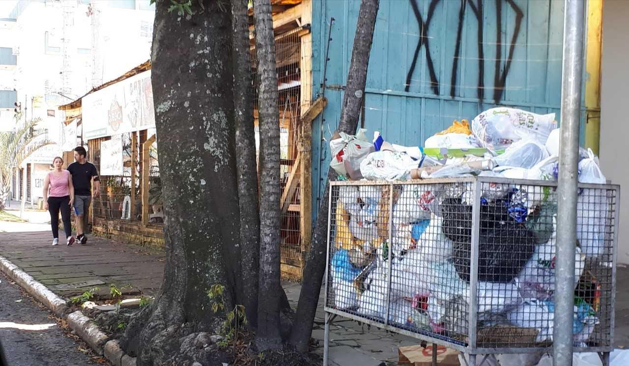 Ap&oacute;s problemas em caminh&otilde;es, coleta foi realizada parcialmente em Novo Hamburgo