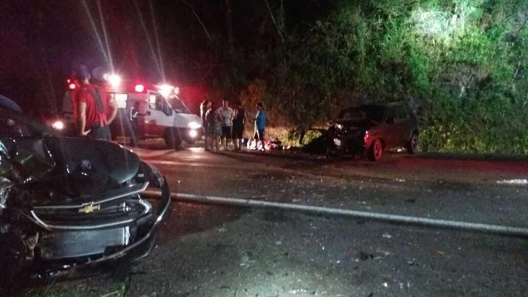 Colis&atilde;o frontal aconteceu na BR 386, em Sarandi