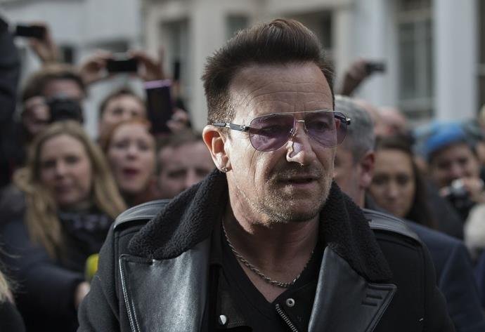 M&uacute;sica est&aacute; "muito feminina", diz Bono Vox em entrevista