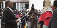 Autor da intervenção militar contra Mugabe toma posse como vice no Zimbábue 