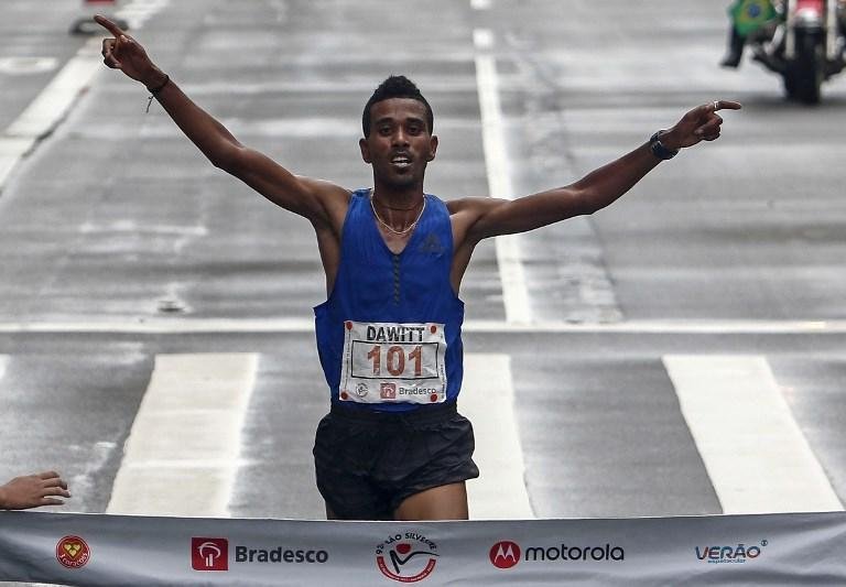 Atletas et&iacute;opes e quenianos vencem a S&atilde;o Silvestre 2017