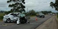 Colisão entre dois carros mata sete pessoas em Santa Vitória do Palmar