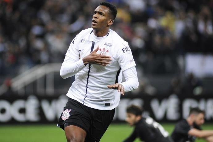 J&ocirc; agradece ao Corinthians antes de chegar ao futebol japon&ecirc;s 