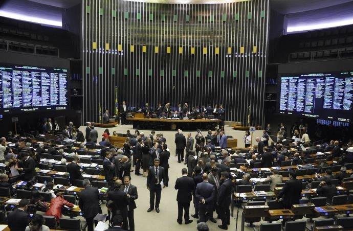 Em ano eleitoral, pauta no Congresso deve fugir de pol&ecirc;micas