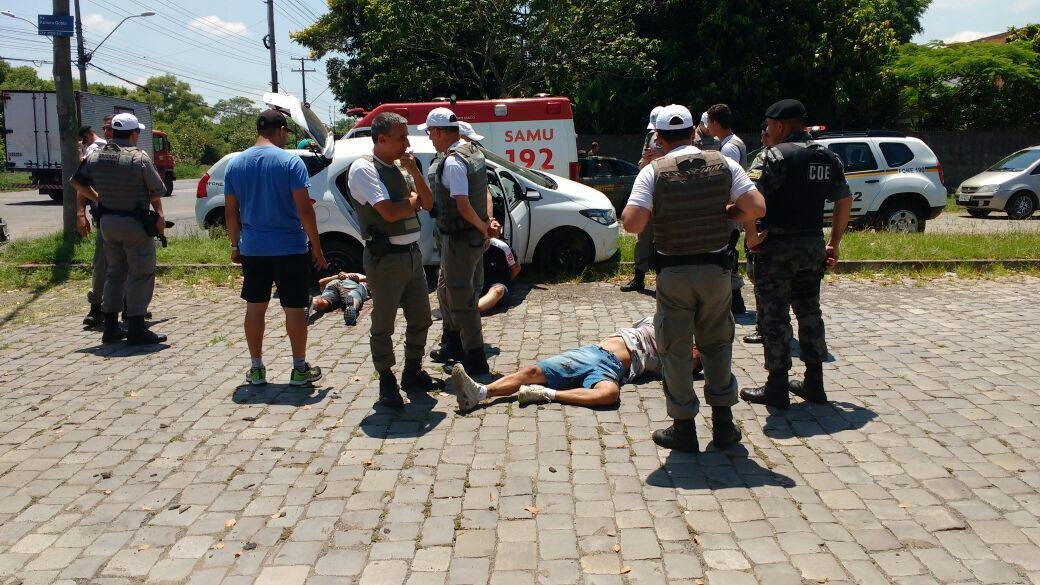 Pertences de v&iacute;timas foram recuperados de uma suposta "saidinha de banco"