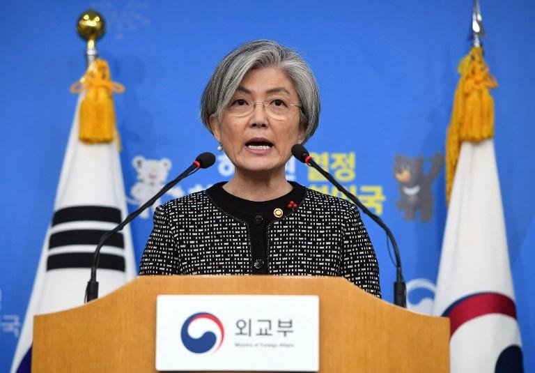 Ex-presidente sul-coreana acusa de desviar fundos secretos 