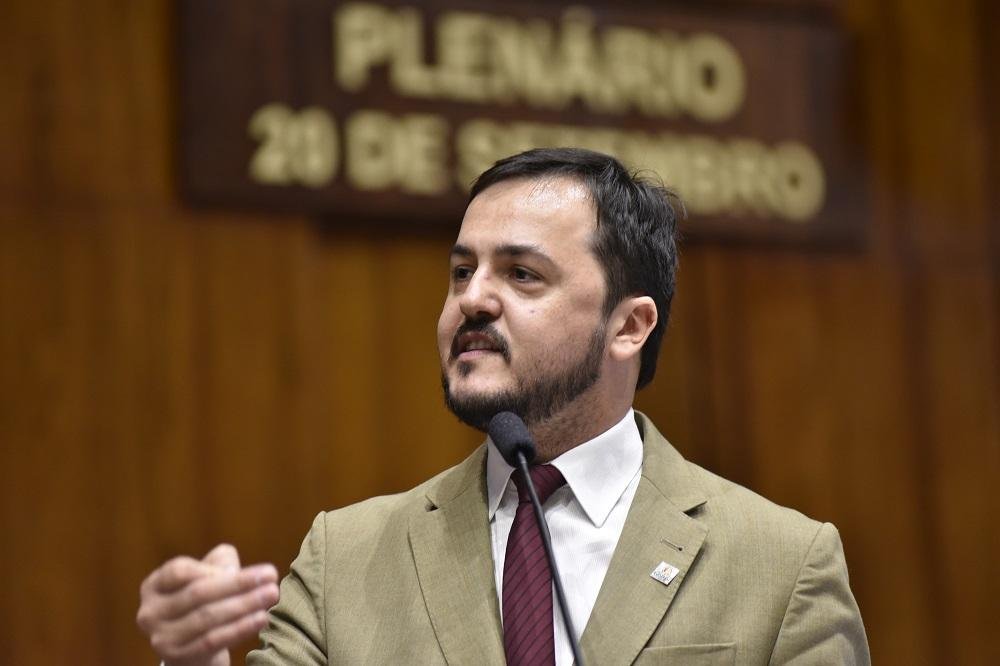 Catarina Paladini considerou "inoportuna" iniciativa de pedir aux&iacute;lio federal para seguran&ccedil;a em Porto Alegre