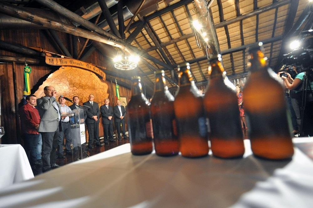 Lei cria a Regi&atilde;o das Cervejarias Artesanais em 22 cidades do RS 