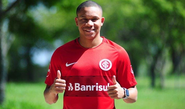 Inter oficializou contrata&ccedil;&atilde;o de Wellington Silva