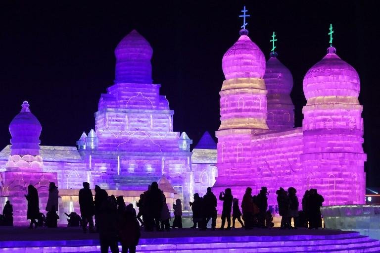 Festival mostra constru&ccedil;&otilde;es que ganham beleza com ilumina&ccedil;&atilde;o colorida