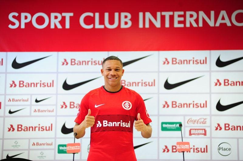 Wellington Silva foi apresentado pelo Inter