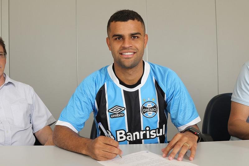 Alisson chega ao Gr&ecirc;mio no neg&oacute;cio que envolve ida de Ed&iacute;lson ao Cruzeiro