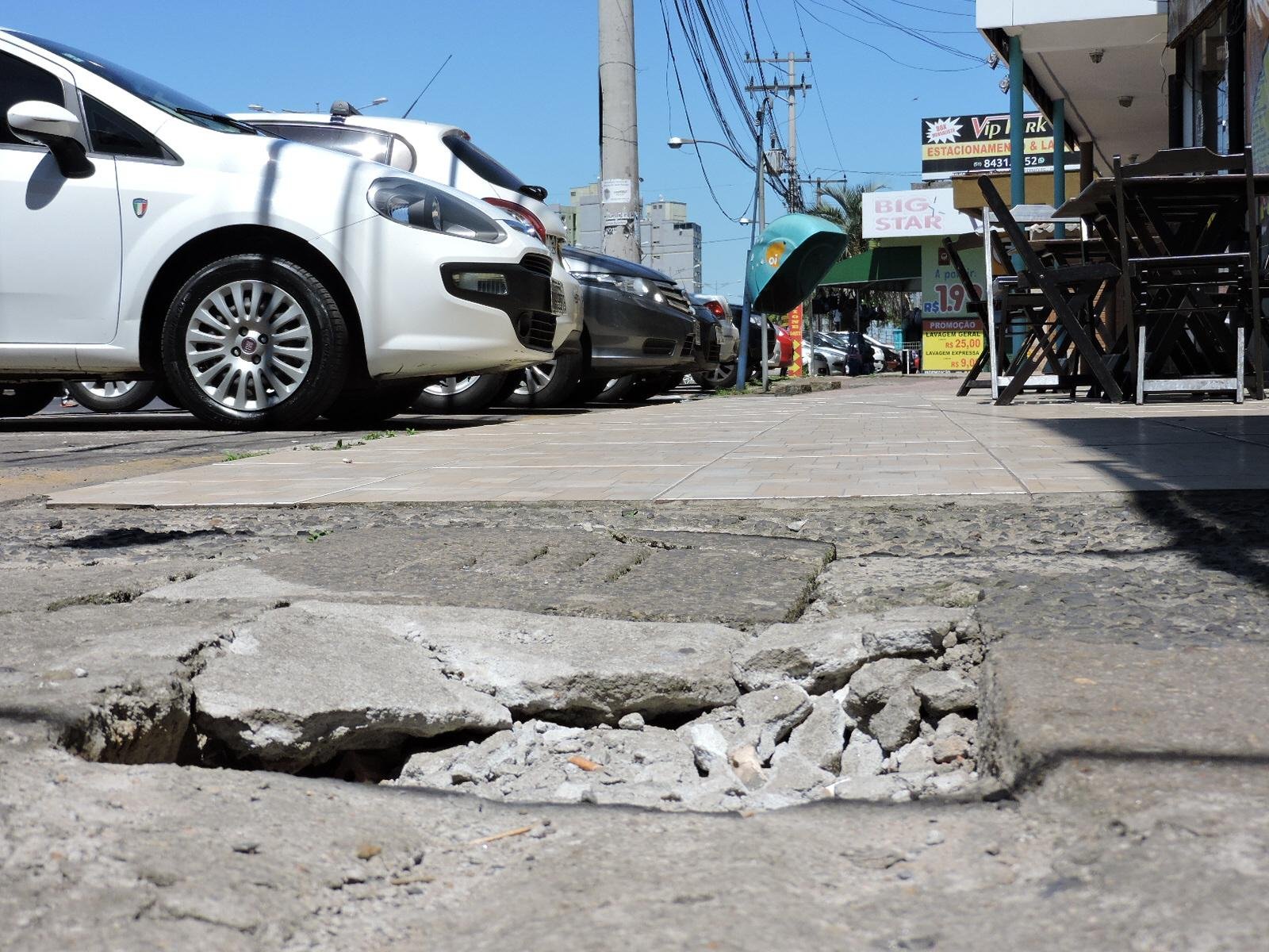 Parceria entre prefeitura e empres&aacute;rios prev&ecirc; obras na avenida Flores Cunha