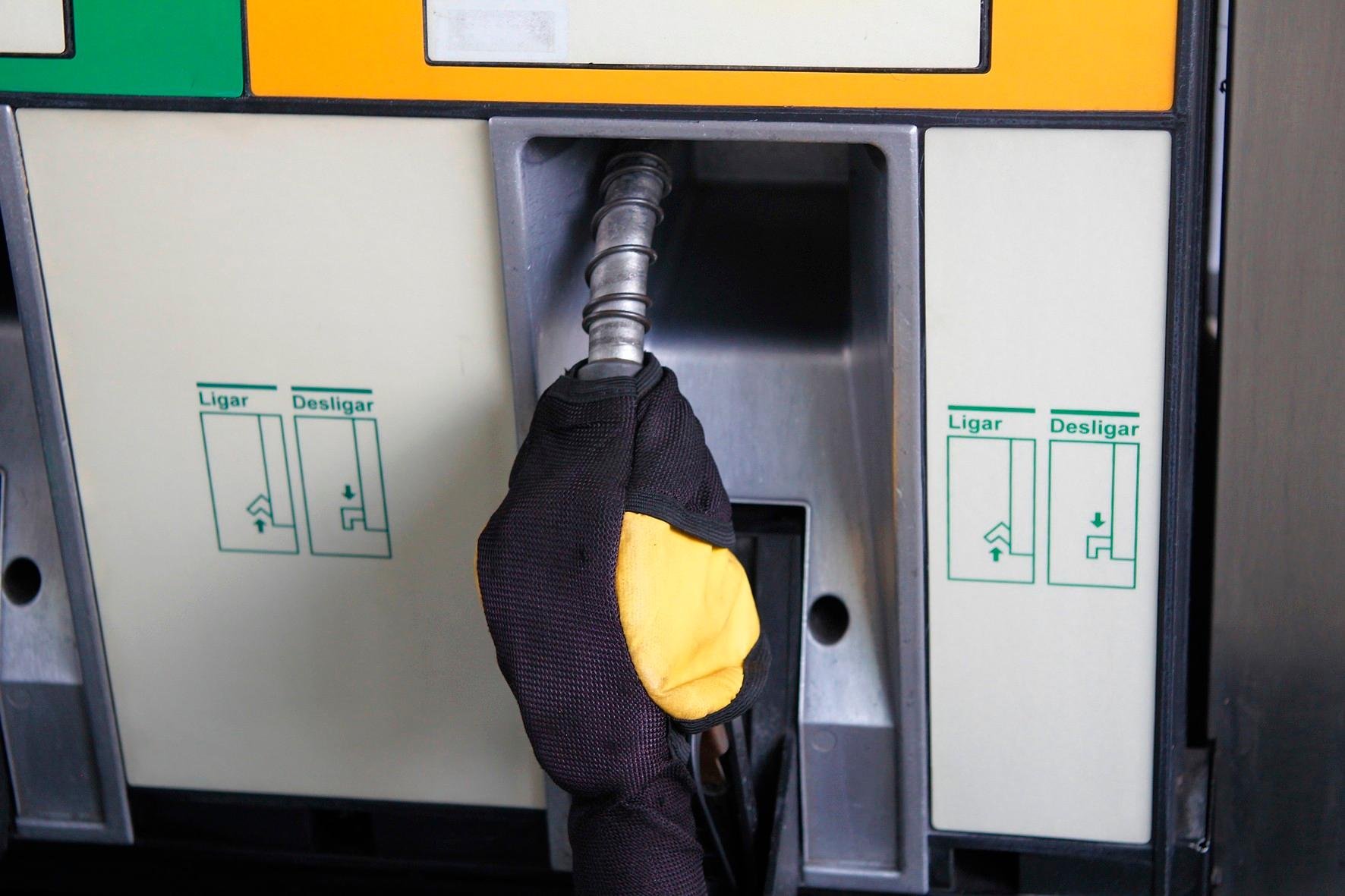 Gasolina e diesel tiveram quedas de 0,70% nos pre&ccedil;os