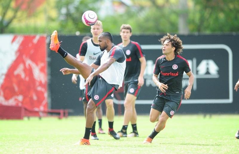 Treino do Inter teve defesa como prioridade nesta sexta