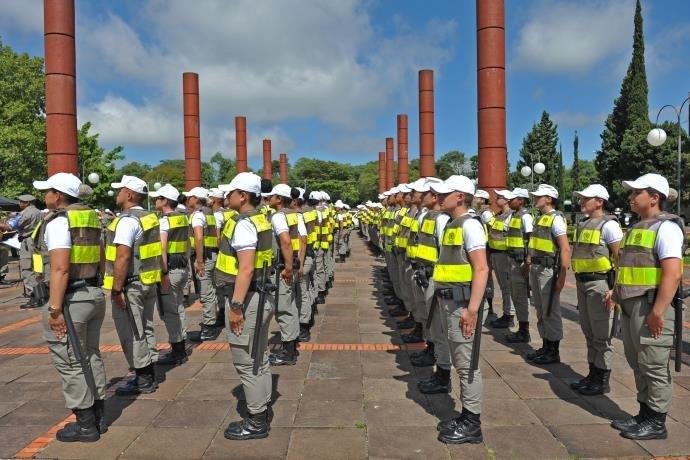 Alunos-soldados s&atilde;o respons&aacute;veis pela pris&atilde;o de 14 pessoas em Porto Alegre