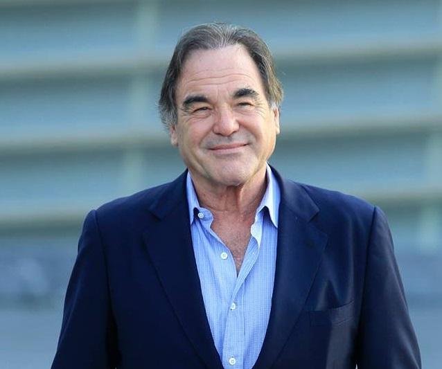 Cineasta Oliver Stone assina peti&ccedil;&atilde;o para que Lula possa disputar elei&ccedil;&atilde;o