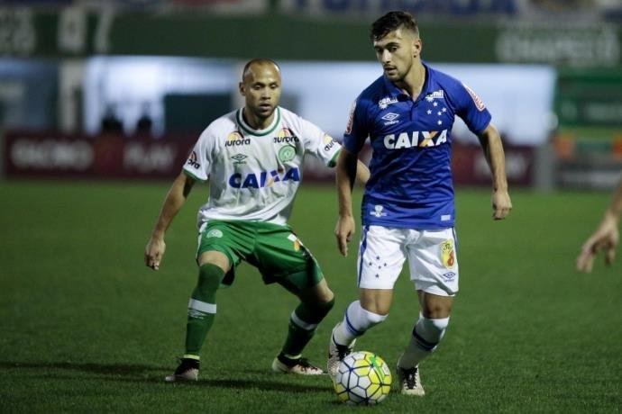 Arrascaeta admite expectativa grande sobre o Cruzeiro e projeta bom in&iacute;cio