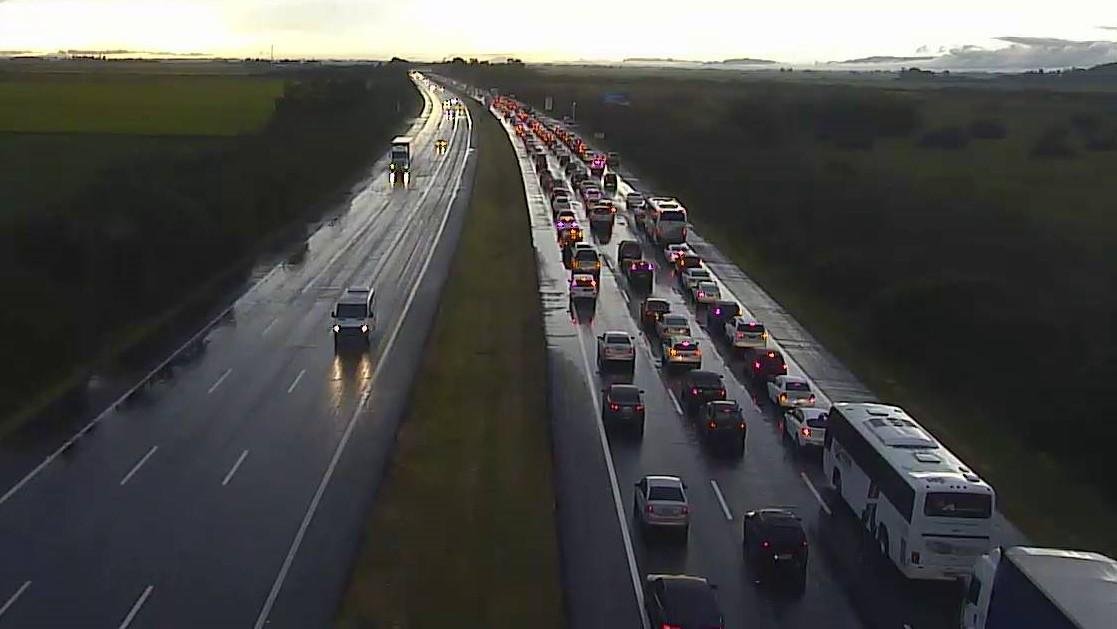 H&aacute; 16 quil&ocirc;metros de congestionamento entre Santo Ant&ocirc;nio da Patrulha e Glorinha