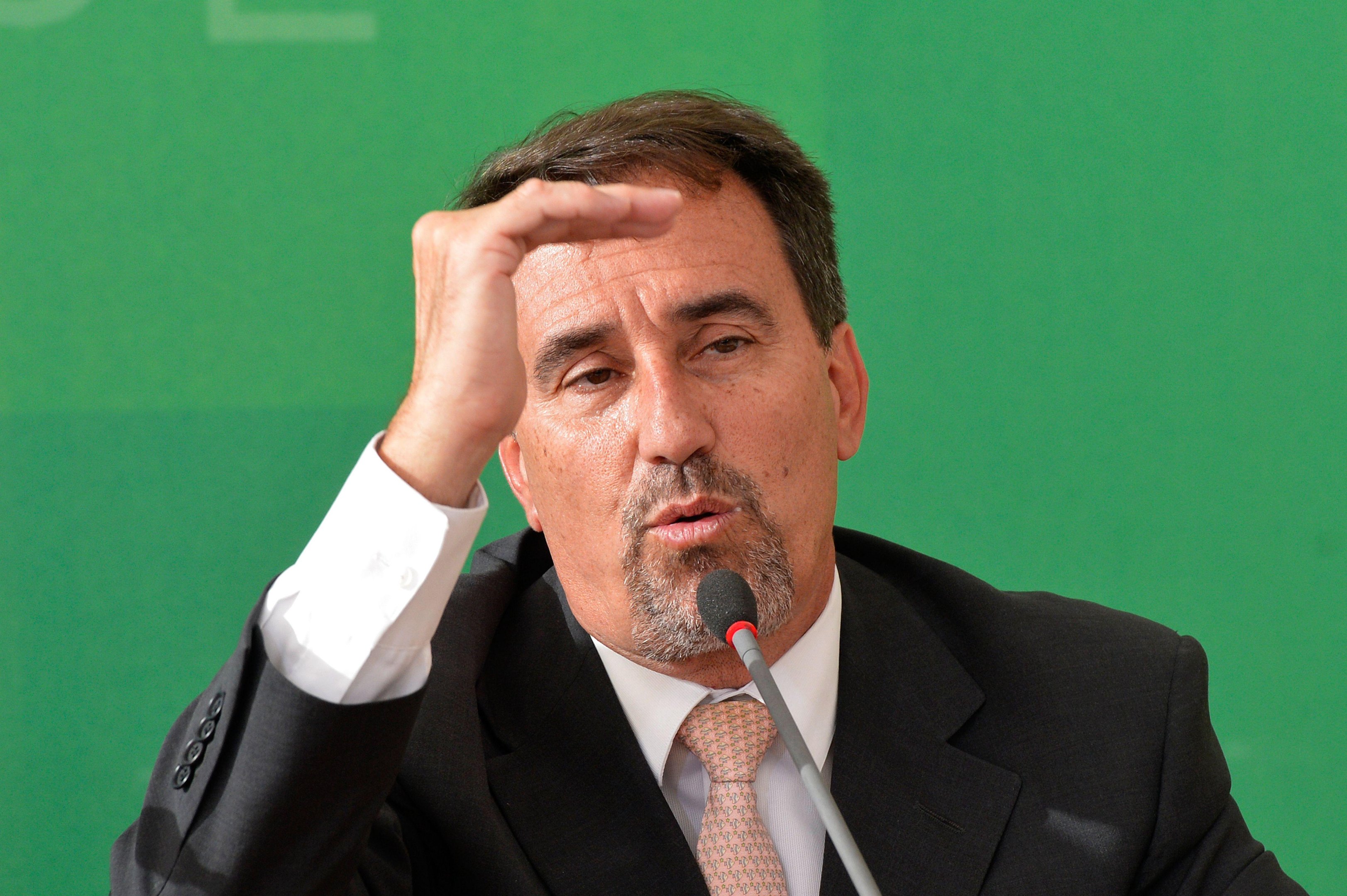 Occhi assina portaria para substituir por 30 dias quatro vice-presidentes afastados