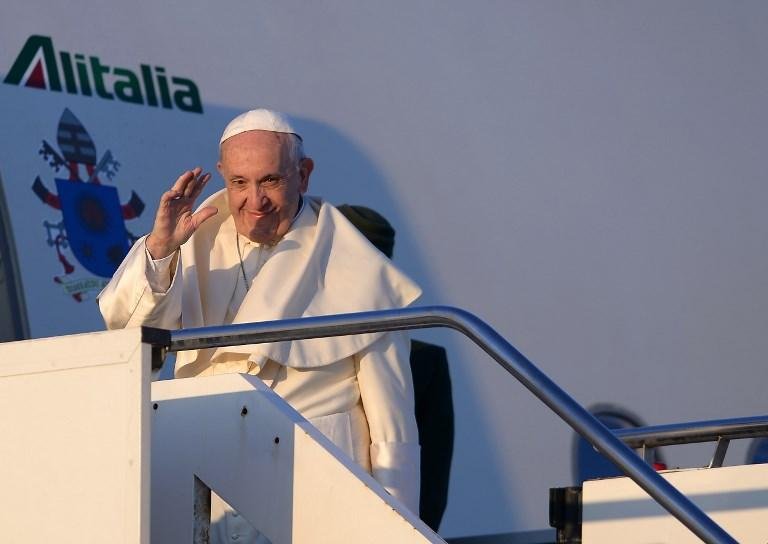 Papa Francisco segue rumo ao Chile