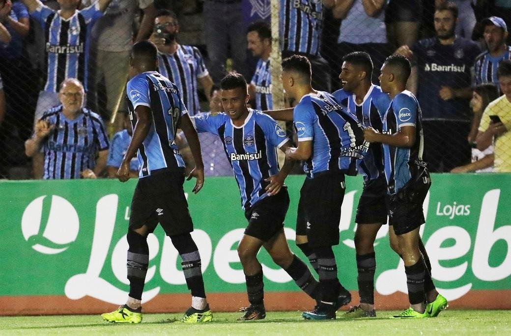 Gr&ecirc;mio modificado encara Caxias na Arena 