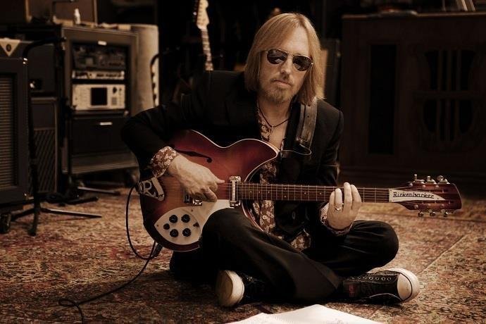 Tom Petty morreu de overdose acidental de opioides, diz relat&oacute;rio de necrot&eacute;rio