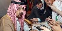 Ministro saudita de Energia, Khaled Al Faleh participa de reunião em Omã