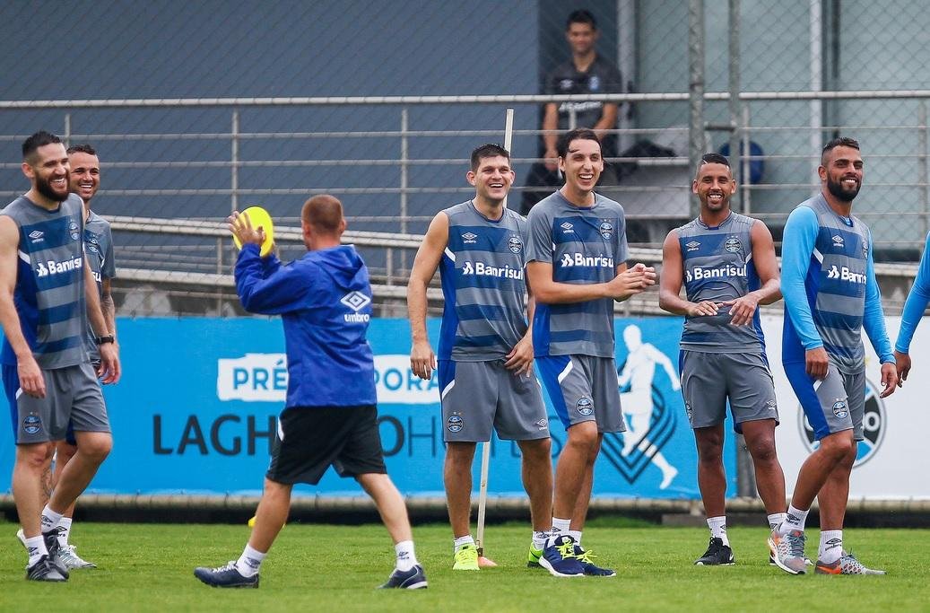 Estreia do time titular do Gr&ecirc;mio segue indefinida 